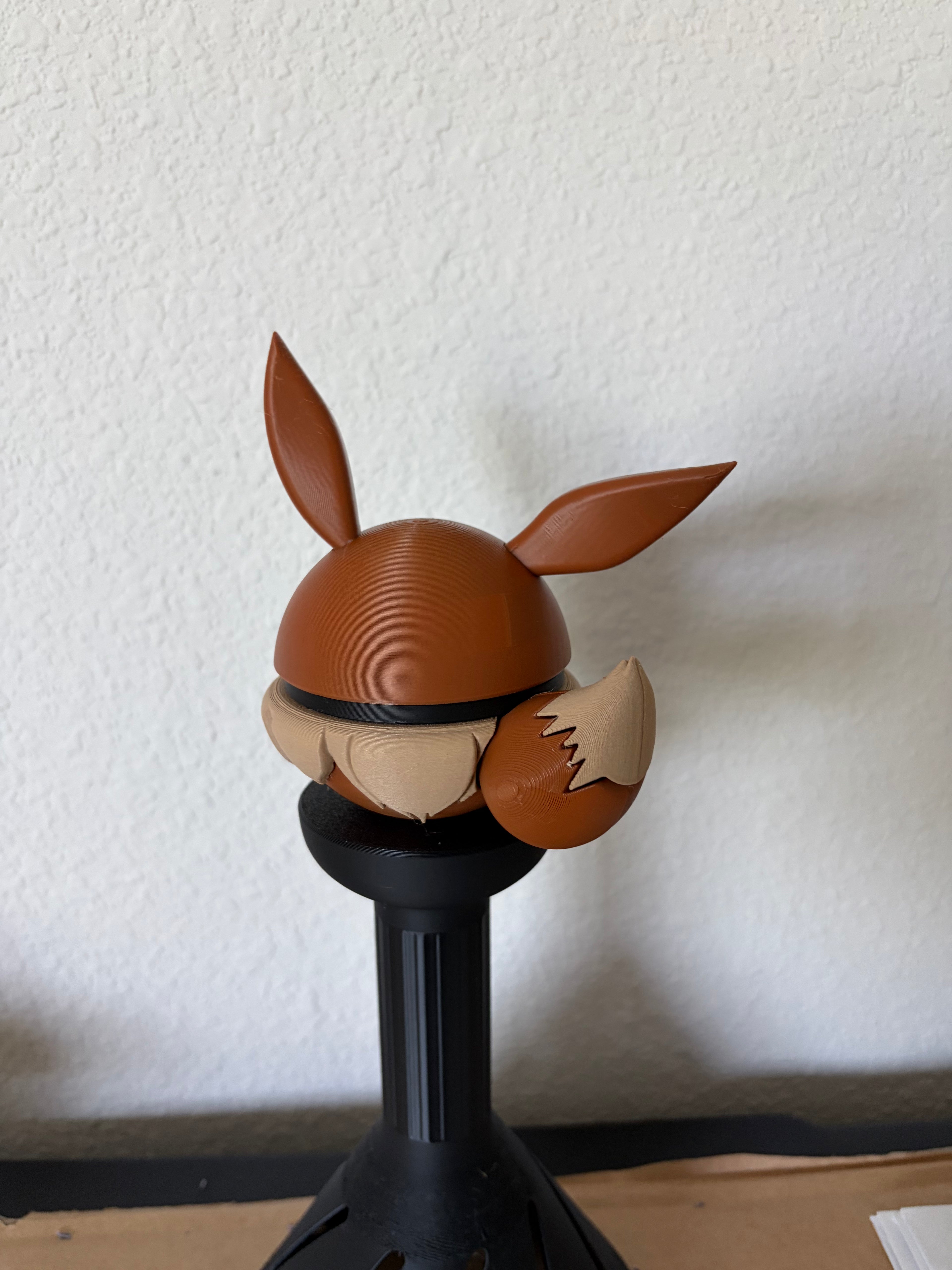 Eevee-style Poke Ball