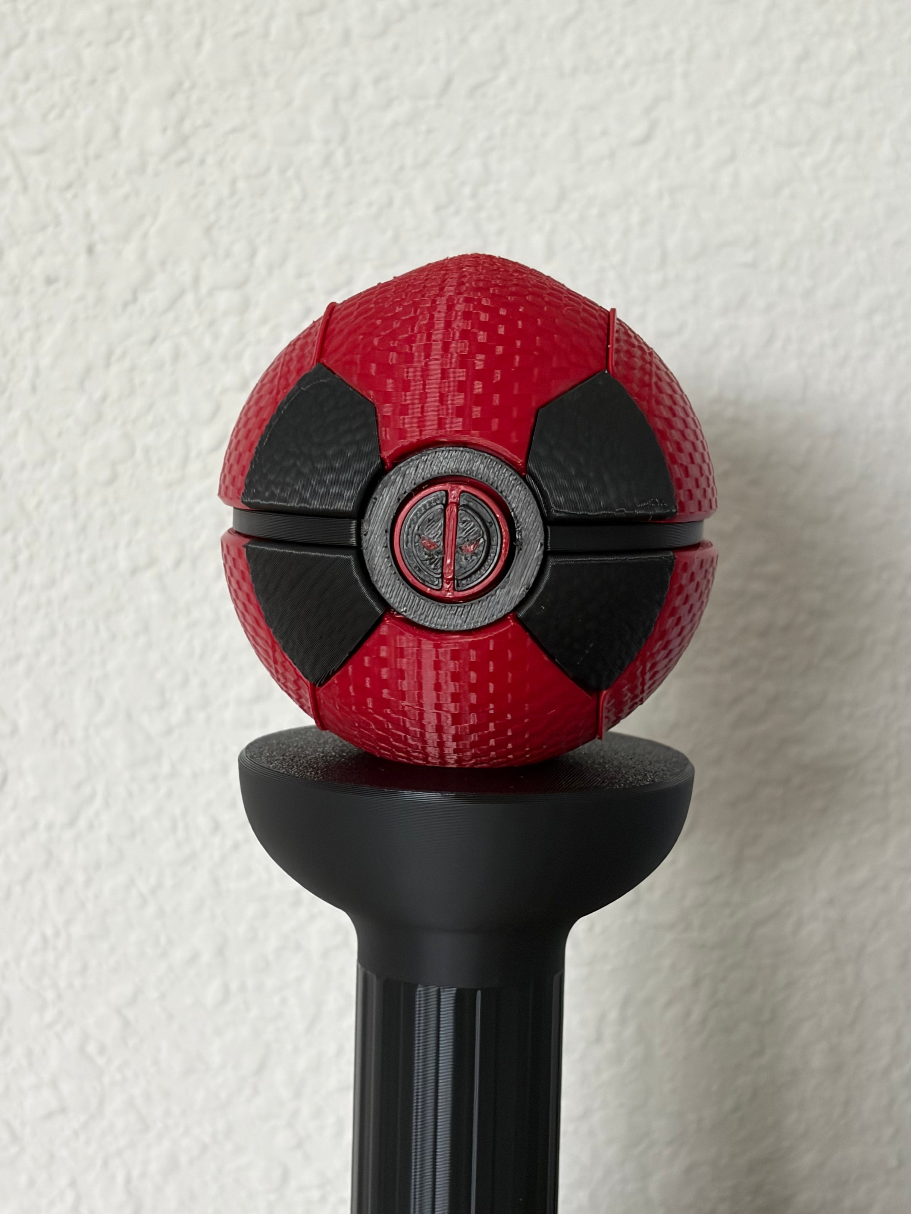 Deadpool Collector Ball (Display Edition)