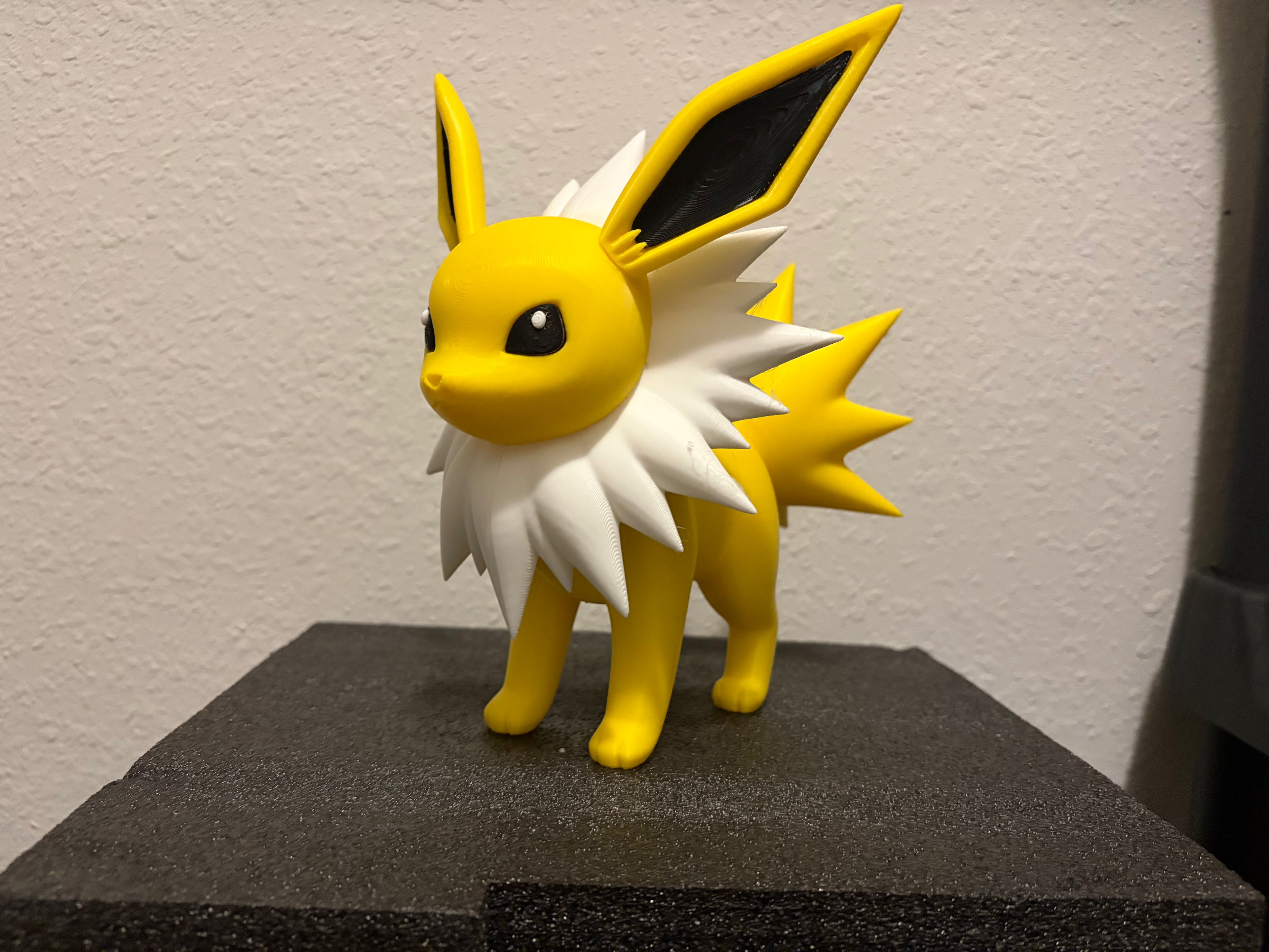 Jolteon Figurine