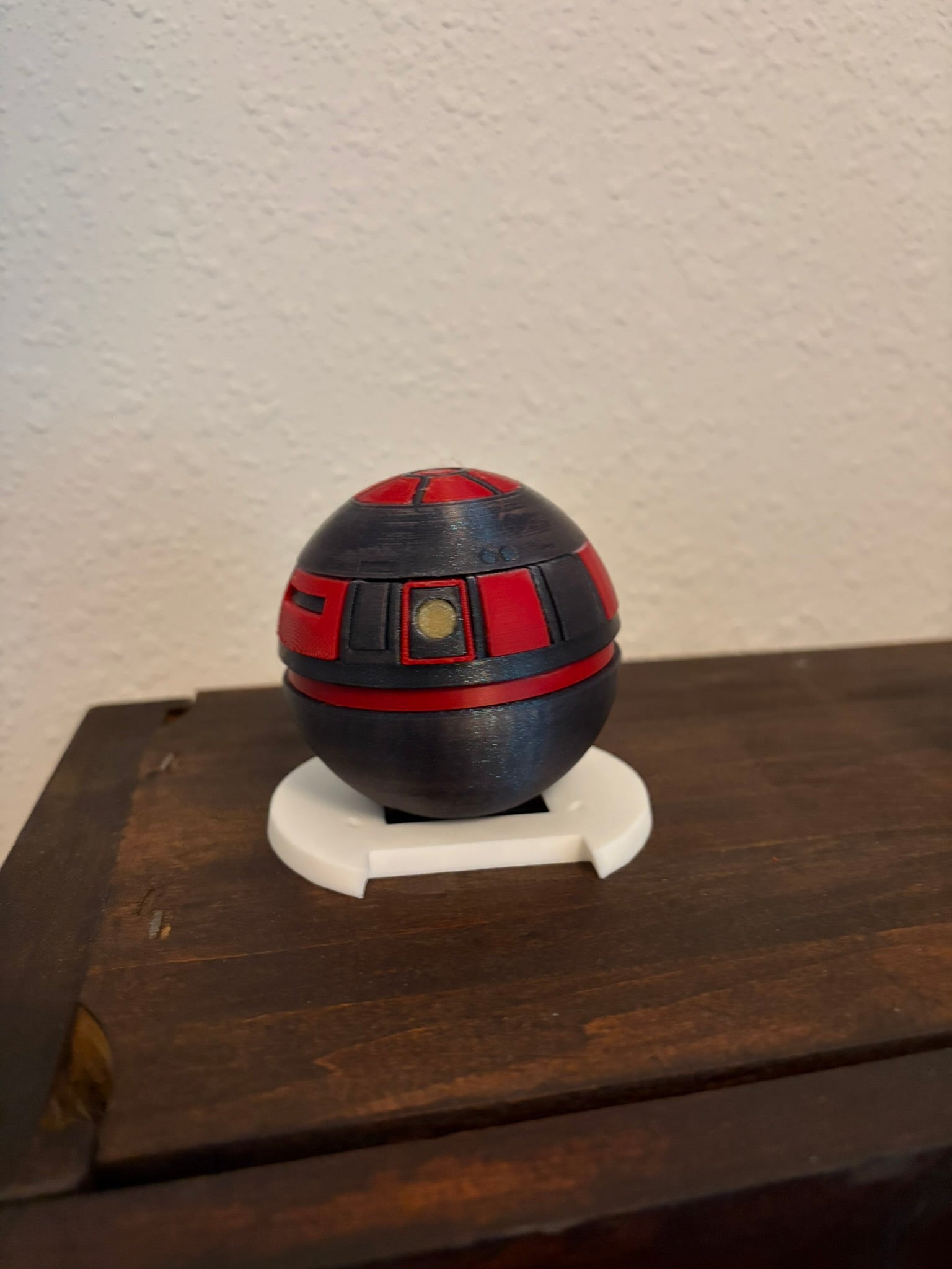 R2-D2 Dark Side Variant Poké Ball